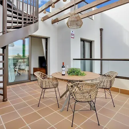 2 Terraces W/ Astonishing Views. Appartement Costa De Antigua