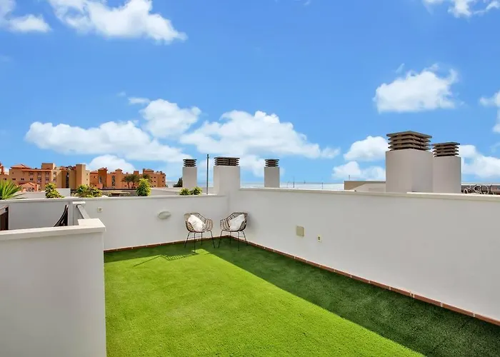 2 Terraces W/ Astonishing Views. *