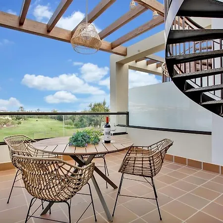 2 Terraces W/ Astonishing Views. *