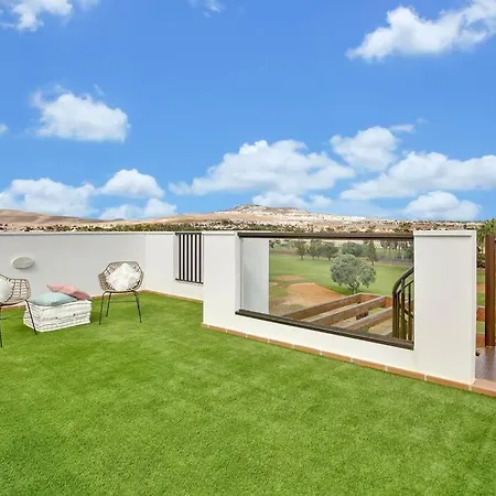 Apartment 2 Terraces W/ Astonishing Views. *