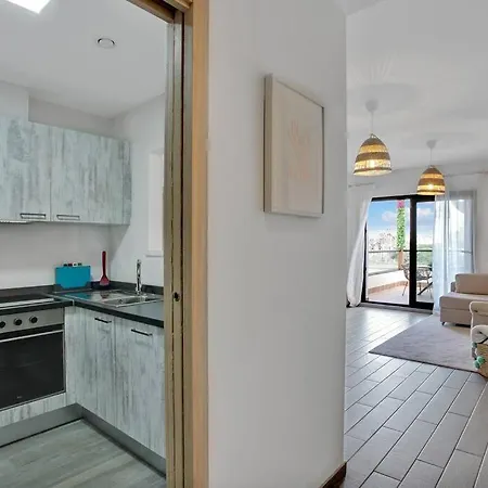 2 Terraces W/ Astonishing Views.